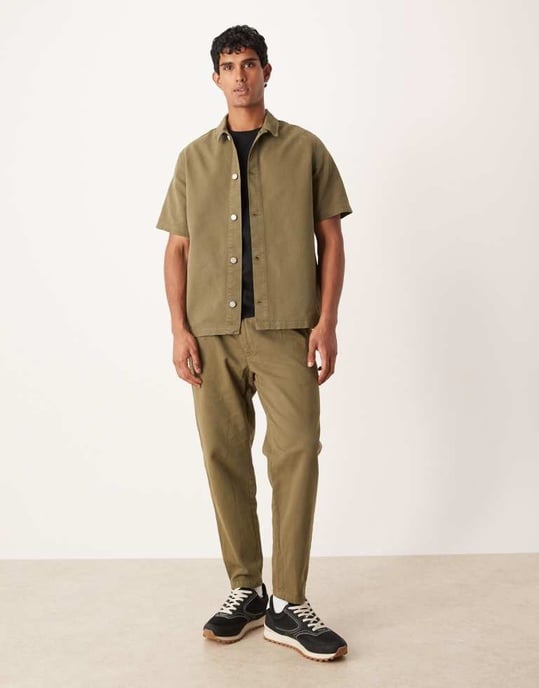 ASOS DESIGN koord avslappnad kortärmad skjorta i khaki - Image 2