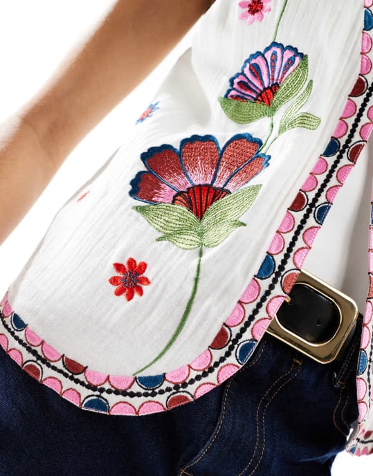 ASOS DESIGN blommig broderad väst i multi - Image 3