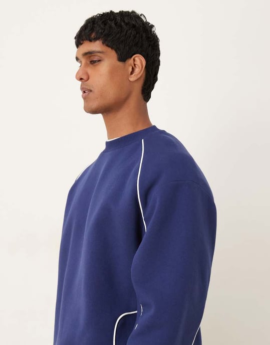 ASOS DESIGN avslappnad passform sweatshirt med piping i blått - Image 4