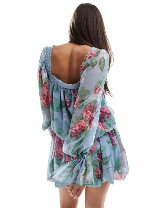 ASOS DESIGN blus med fyrkantig hals och spetsdetaljer i blommönster - Image 2