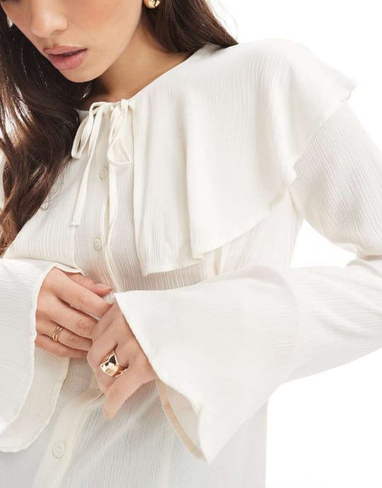 Miss Selfridge knytfront cape blus i elfenben - Image 3
