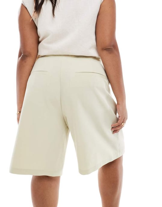ASOS DESIGN Curve skräddarsydda långlinjers utility-shorts i pistage - Image 4