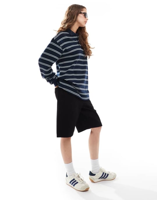 Dr Denim Lea låg midja avslappnad passform jortshorts i svart - Image 2