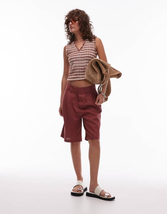 Topshop linne lång kortbyxa i burgundyröd - Image 1