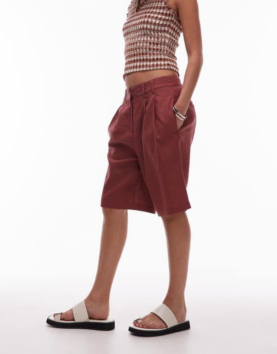 Topshop linne lång kortbyxa i burgundyröd - Image 2
