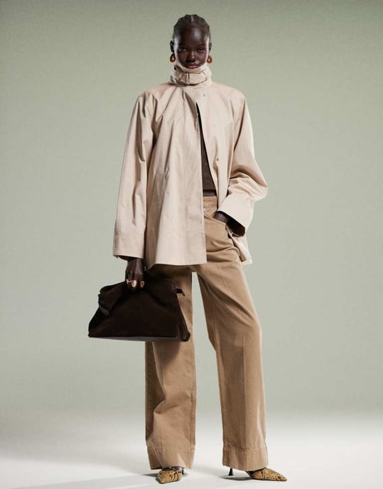 & Other Stories kort trenchjacka med remkrage i beige - Image 2