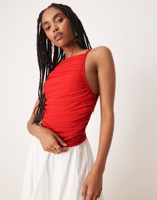 ASOS DESIGN samlad spagettiribbad mesh-top i röd - Image 1
