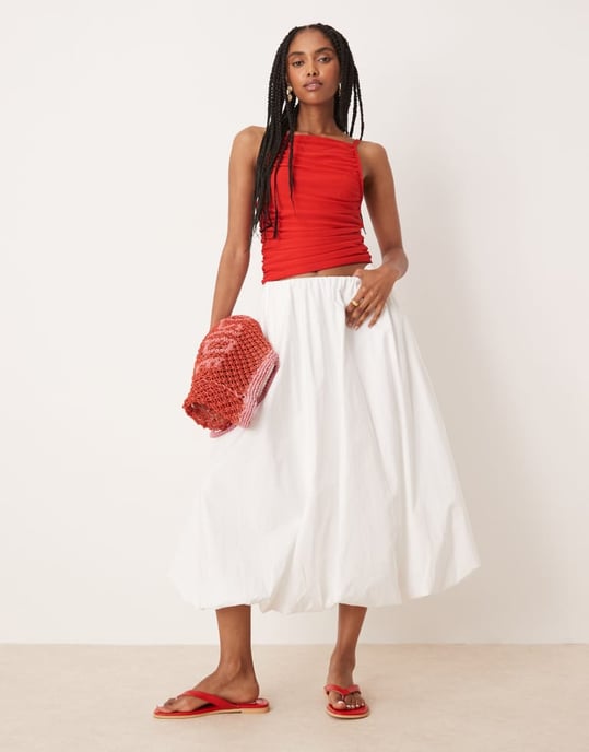 ASOS DESIGN samlad spagettiribbad mesh-top i röd - Image 2