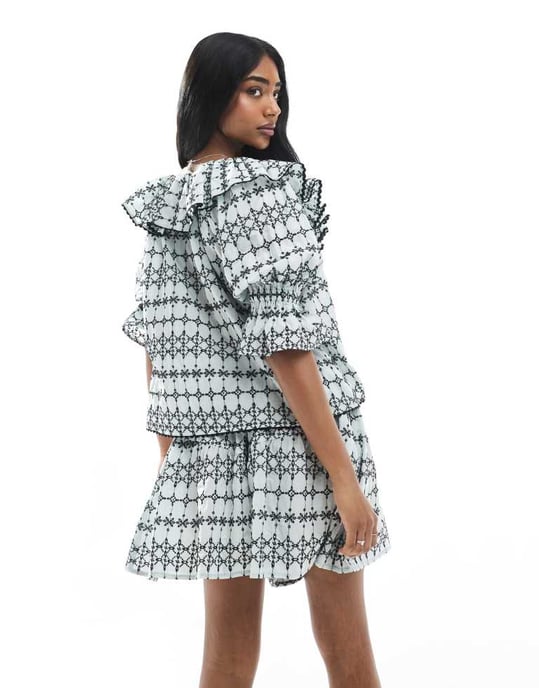 ASOS DESIGN koord frilly skorts i blå broderi - Image 2