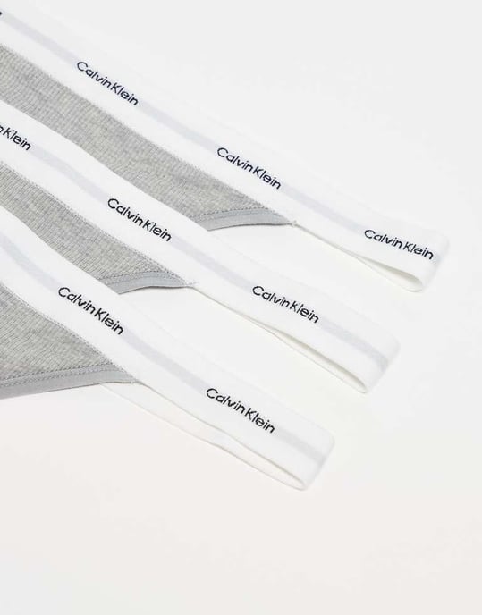 Calvin Klein Modern Logo 3-pack tanga i grått - Image 3