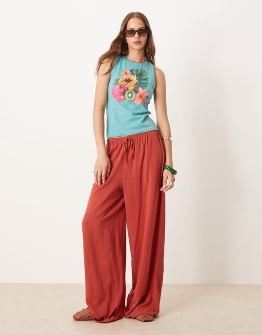ASOS DESIGN racer tank väst med tropisk fruktgrafik i turkos - Image 3