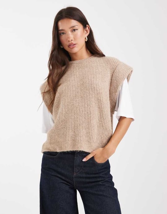 ASOS DESIGN stickad ärm top med jerseyärmar i mocha - Image 1