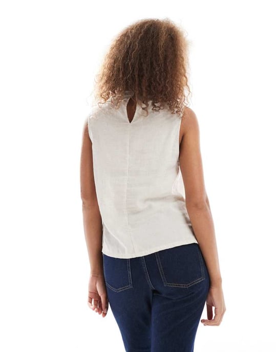 ASOS DESIGN linneblandning ärmlös topp med krage i sten - Image 3
