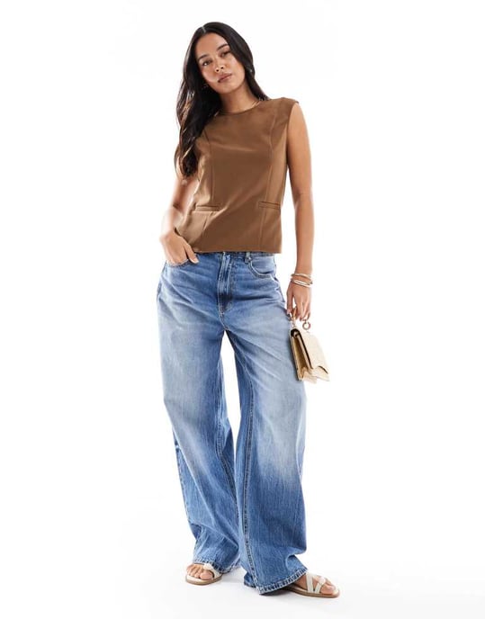 ASOS DESIGN topp med insydd söm och fickdetaljer i mocha - Image 2