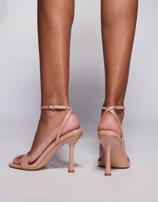 Simmi London Dola remsandaler med medelhög klack i beige - Image 2