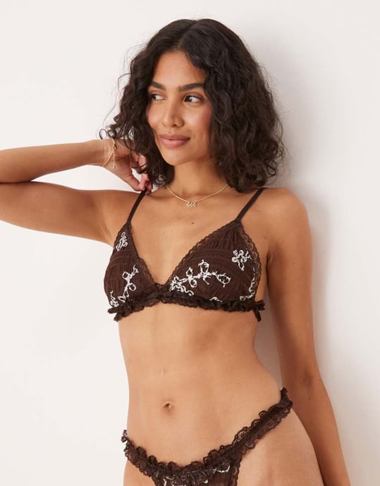 ASOS DESIGN Gia vintage volang mjuk bh i choklad - Image 3
