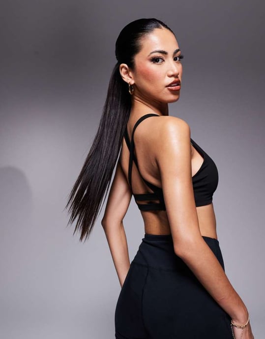 4505 soft touch light support twist front sports bra in black - Image 3