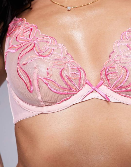 Hunkemöller Beau icke vadderad broderad bh i rosa - Image 4