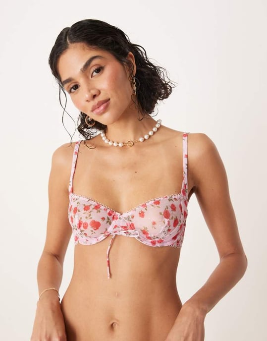 For Love & Lemons Lottie underwire-bh set i rosa blommönster - Image 1