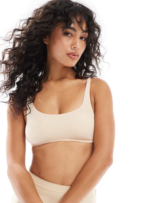 Dorina essential mix & match microfibrer lätt vadderad scooped bralette i beige - Image 1