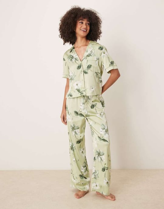 Abercrombie & Fitch kortärmad knäppning pyjamaströja i grön blommig koordinat - Image 2