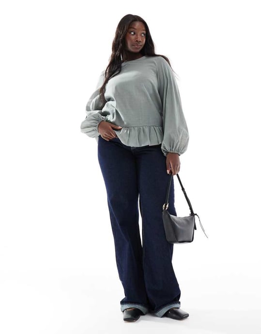 ASOS DESIGN Curve long sleeve peplum hem top in green - Image 4