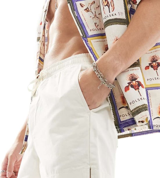 Reclaimed Vintage chino short in ecru - Image 1