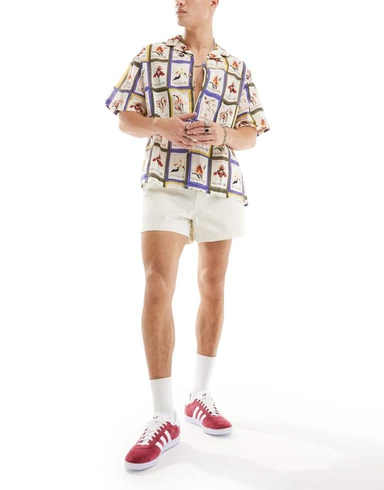 Reclaimed Vintage chino short in ecru - Image 2