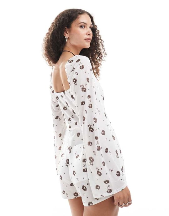 Reclaimed Vintage western playsuit in ditsy print - Image 3