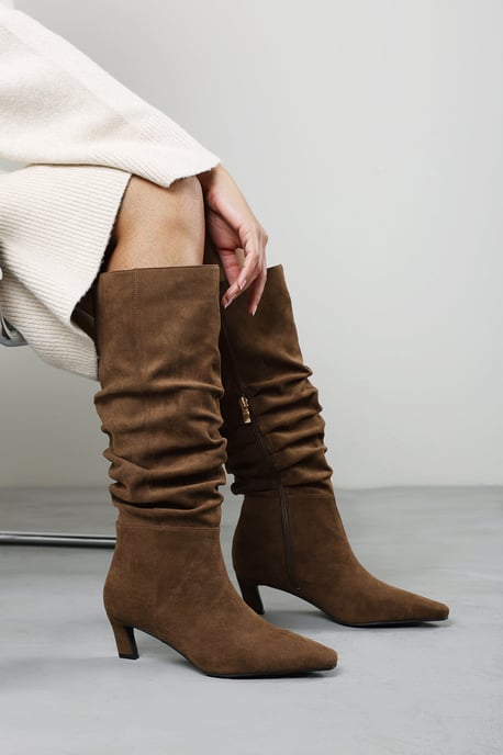 Where's That From Womens Kensley Ruched Slouch Knee High Snipped Toe Boot - Image 1