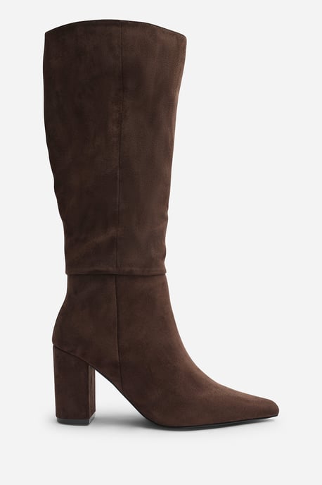 Where's That From Womens Evixa Wide Fit Knee High Pointed Toe Block Heel Boot - Image 2
