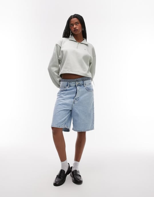 Tommy Jeans boxy crop 1/4 zip croppad tröja i salvia - Image 2