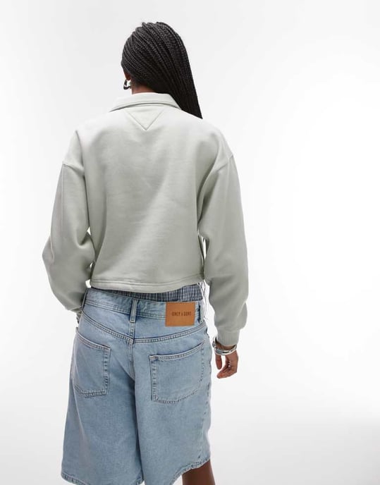 Tommy Jeans boxy crop 1/4 zip croppad tröja i salvia - Image 3