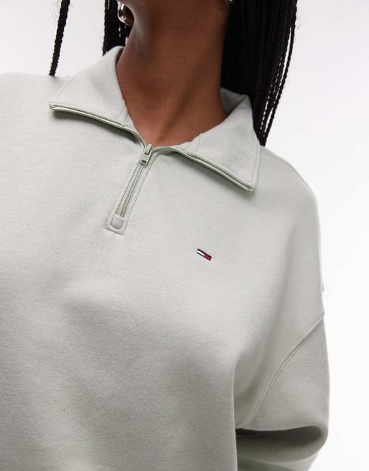 Tommy Jeans boxy crop 1/4 zip croppad tröja i salvia - Image 4