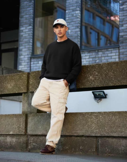 ASOS DESIGN super oversized boxig passform stickad rundhalsad tröja i svart - Image 2