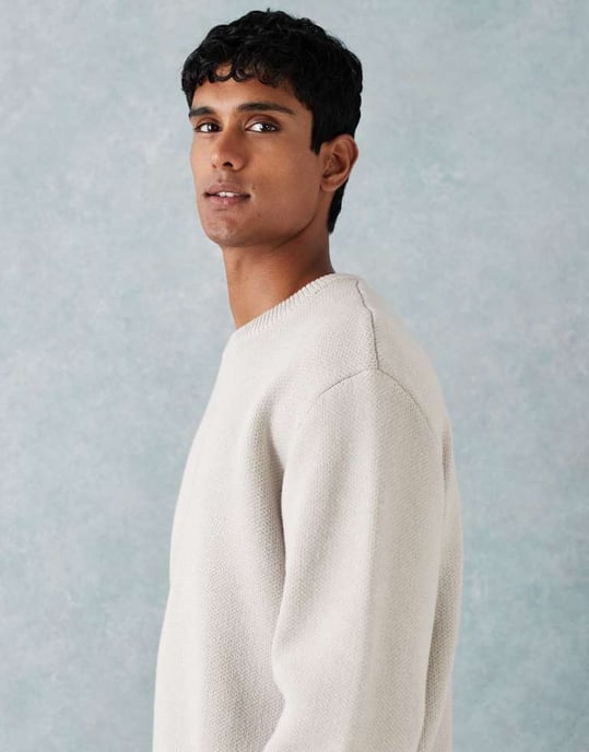 Veckodagströja i off-white - Image 4