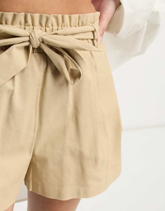 ASOS DESIGN Petite pull on short with tie waist with linen in cream - Image 2