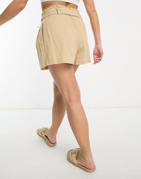 ASOS DESIGN Petite pull on short with tie waist with linen in cream - Image 3