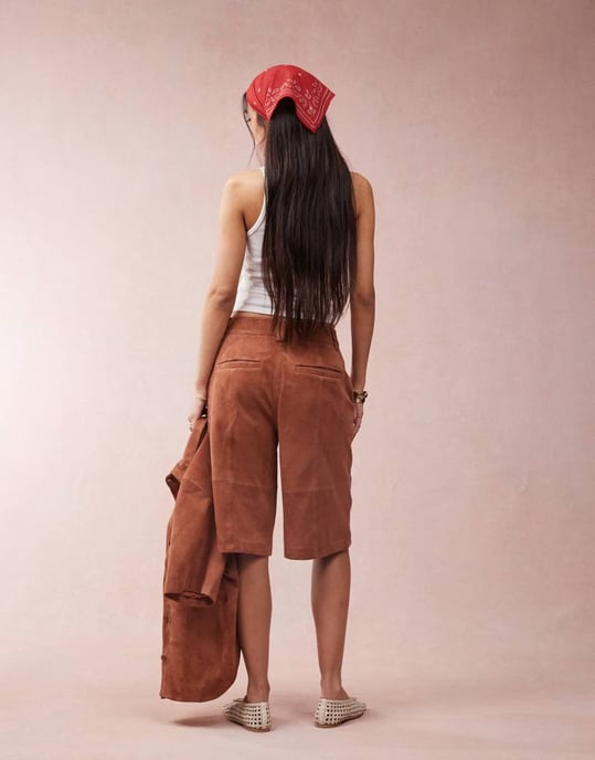 ASOS DESIGN mocka bermuda shorts-set i tan - Image 3