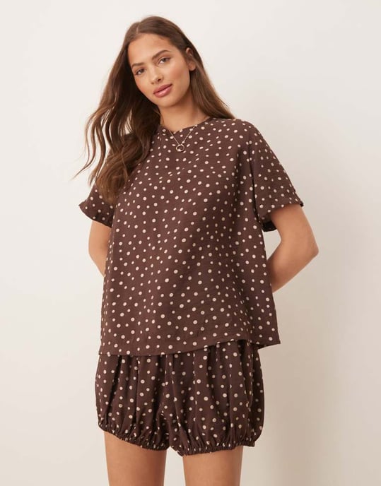 ASOS DESIGN öppen rygg knyt-topp set i brun prickig mönster - Image 3