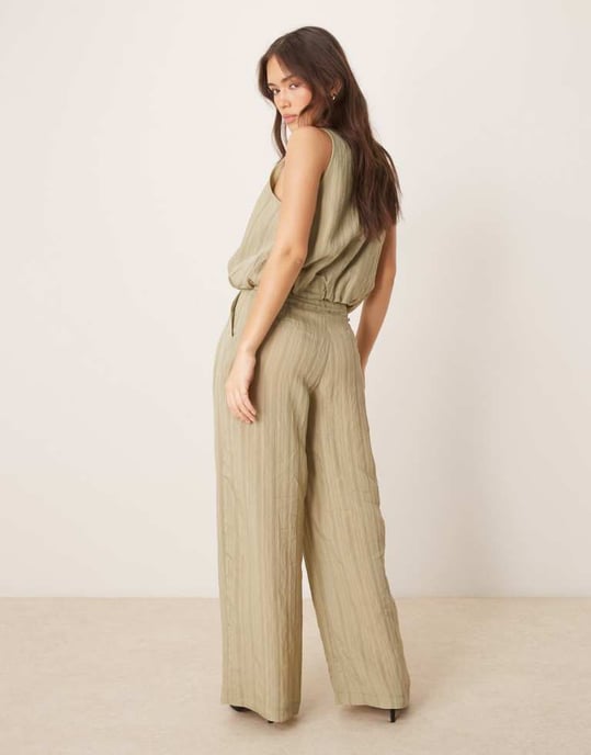 ASOS DESIGN vida byxor co-ord i grön ton-i-ton rand - Image 2