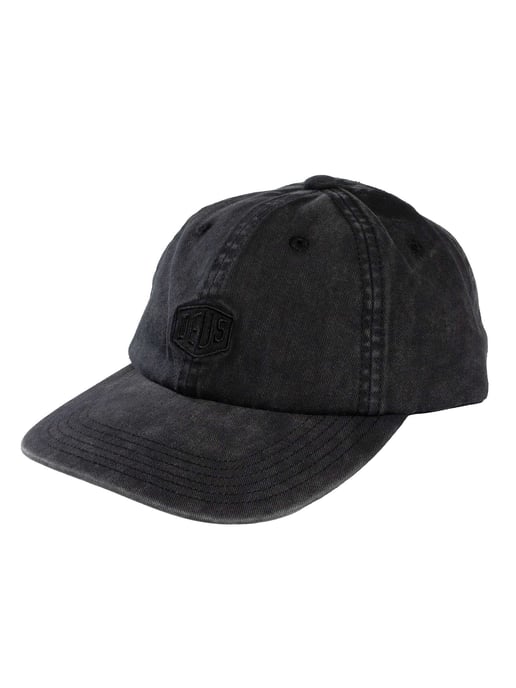 Deus Ex Machina Shield Garment Dye Dad Cap, Zwart - Image 1