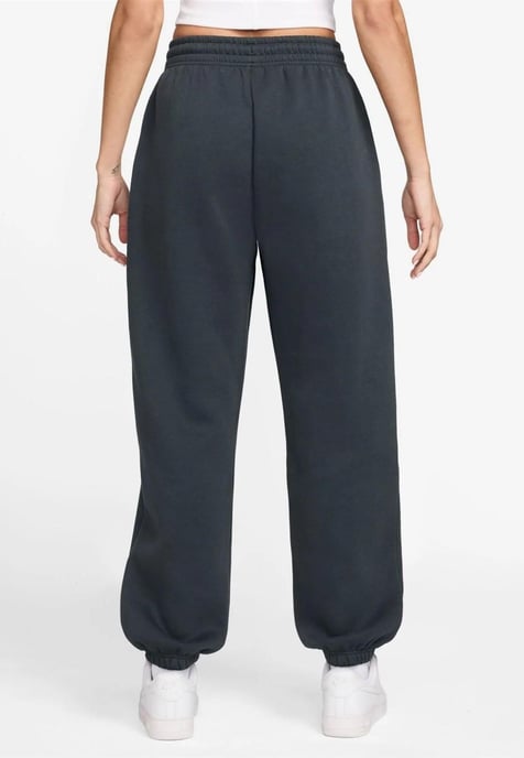 Nike Womens Phoenix Fleece Oversized Joggers in Black - Image 2