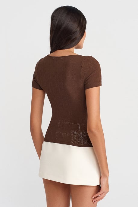 Slim Fit Ribbed Textured Blouse - Image 2
