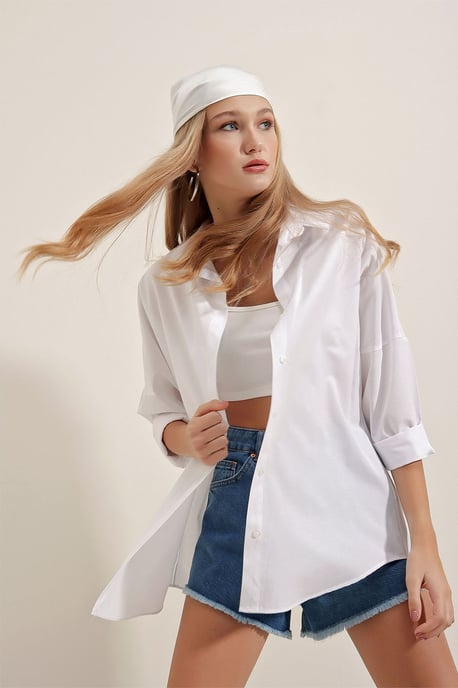 Oversized Long-Sleeve Poplin Shirt - Image 3