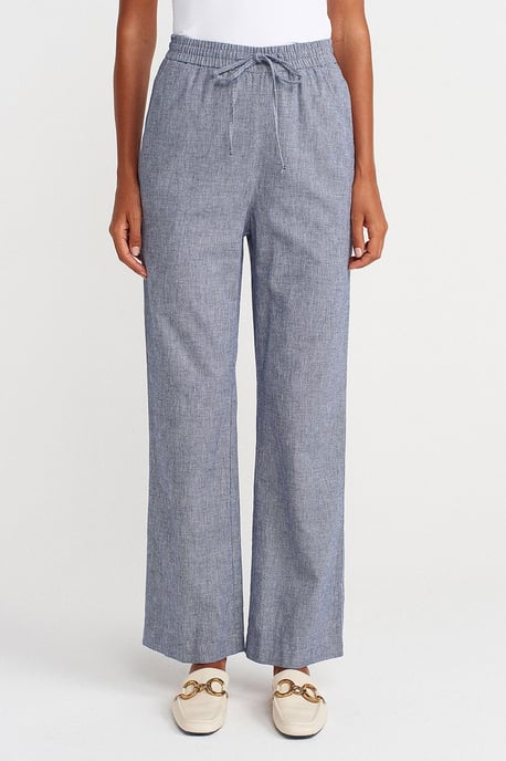 Wide-Leg Tencel Trousers With Drawstring Waist - Image 4