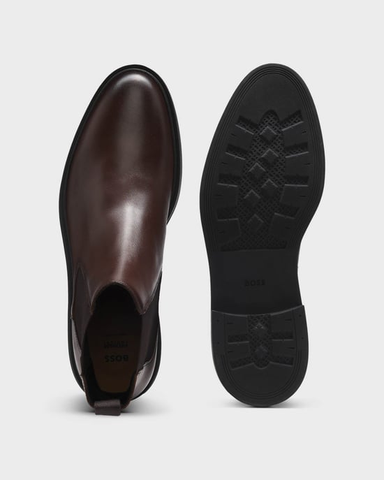 Boots in Dark Brown - Image 3