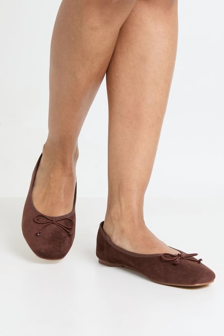 Faux Suede Bow Detail Square Toe Ballet Flats - Image 1
