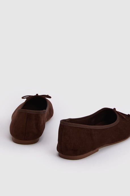Faux Suede Bow Detail Square Toe Ballet Flats - Image 4