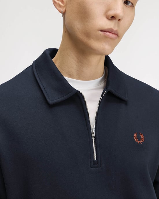 Relaxed Fit Long Sleeve Logo Detail Sweatshirt in Navy - Image 3
